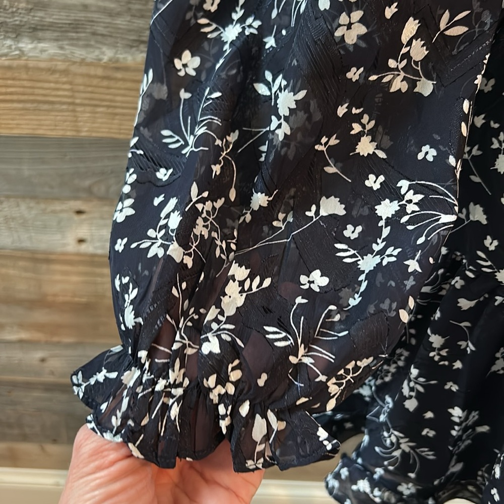 Lulu’s Too Cute Blue Floral Mini Dress, Size Small NWT - Picture 6 of 15